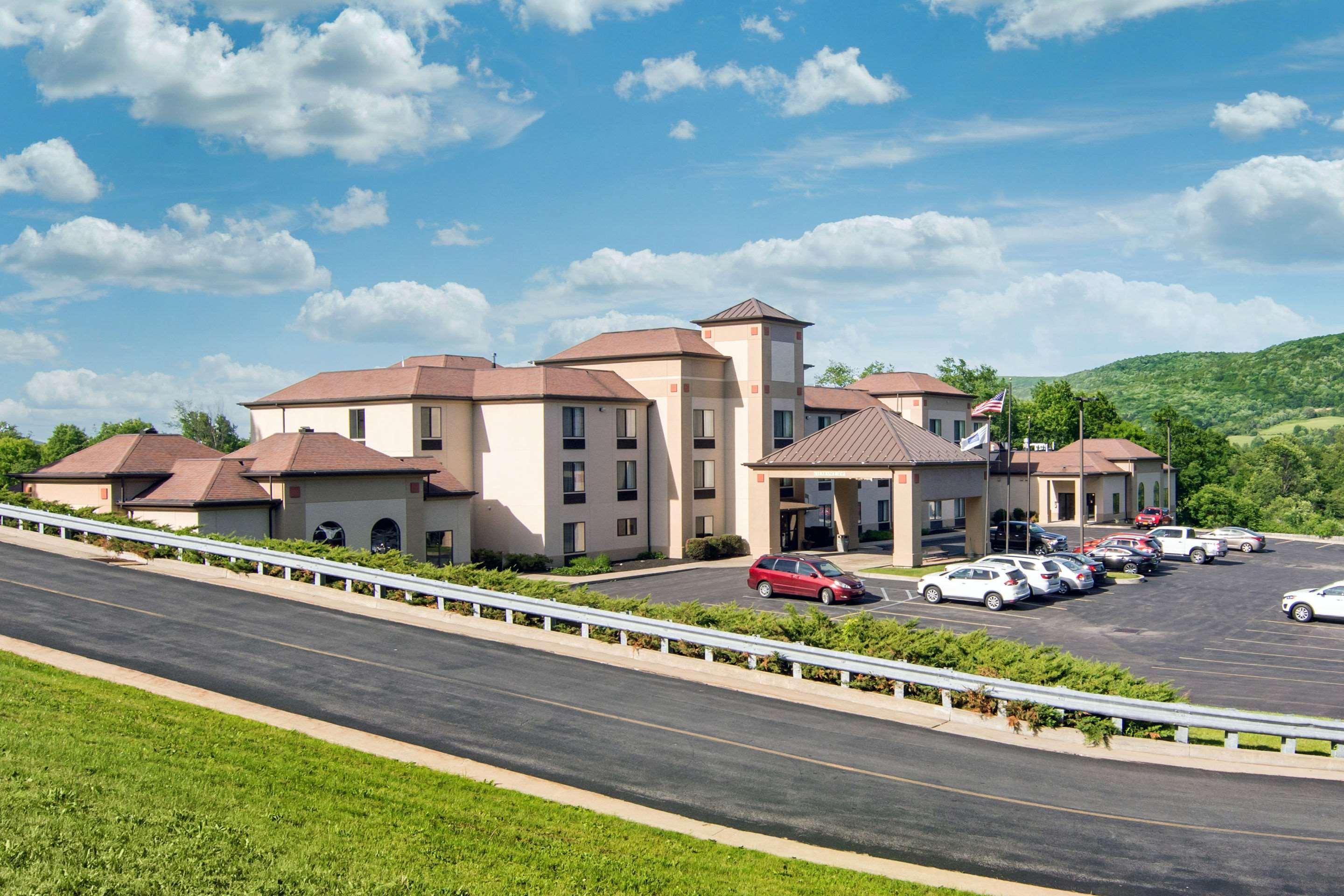 Hotel Comfort & - Milford Cooperstown