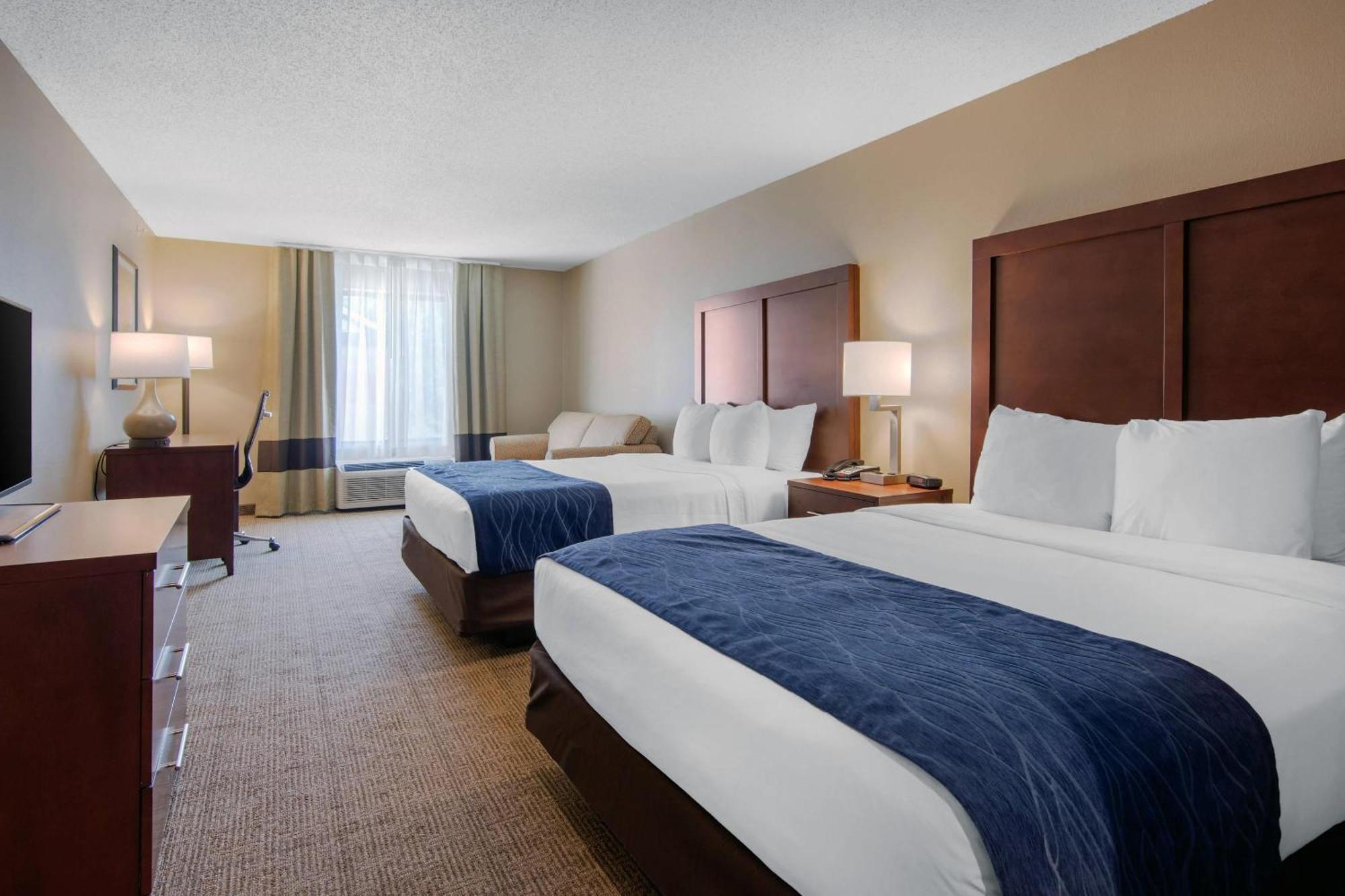 Comfort Inn&suites Milford/cooperstown Hotel 3*