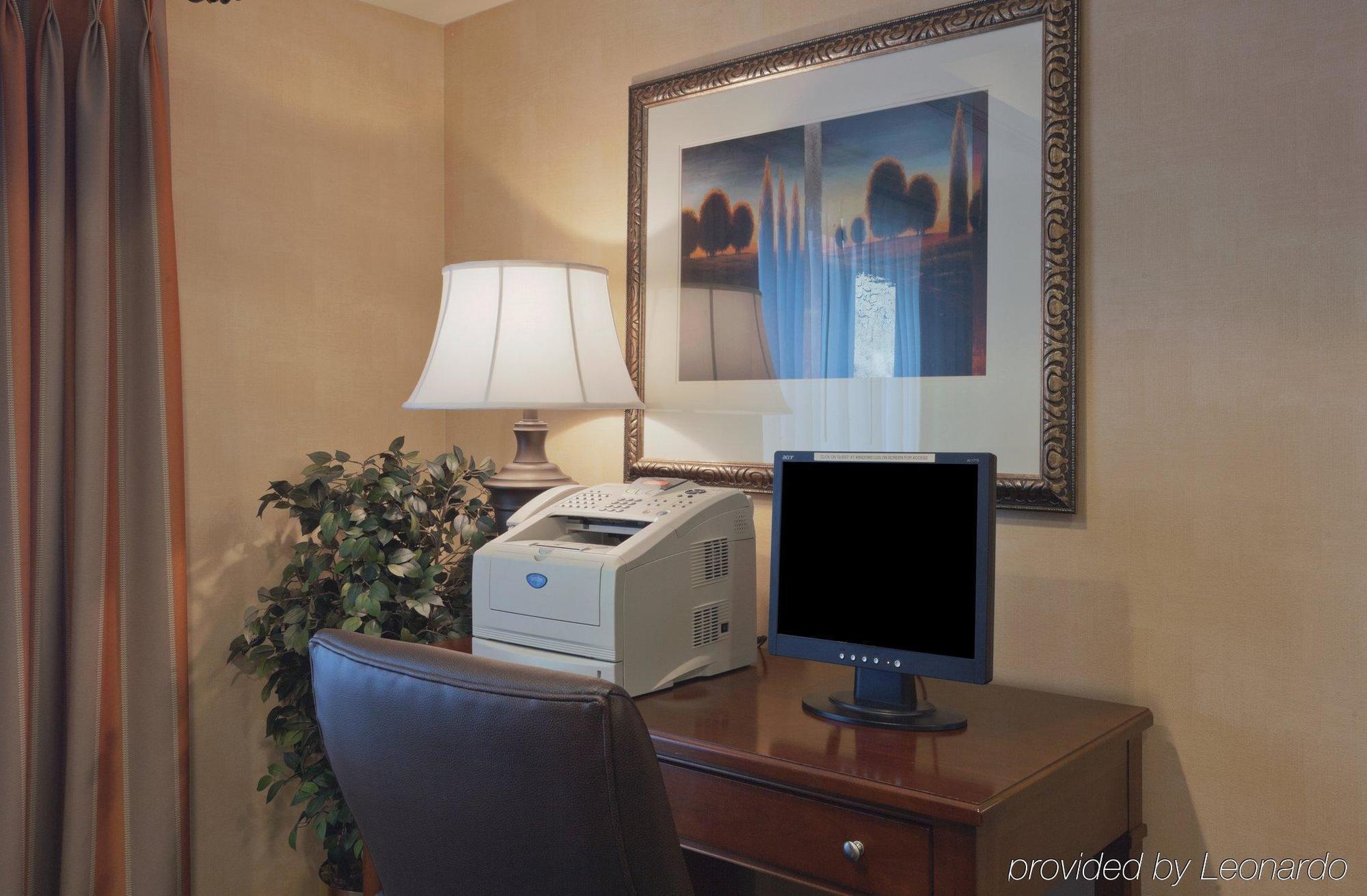 Comfort Inn&suites Milford/cooperstown 3*